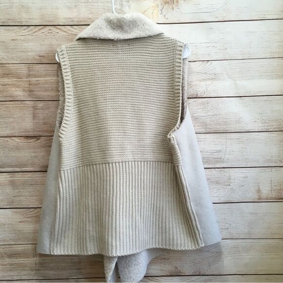 NEW WITH TAGS CHELSEA & THEODORE FAUX FUR SWEATER VEST IN OYSTER - Picture 7 of 10